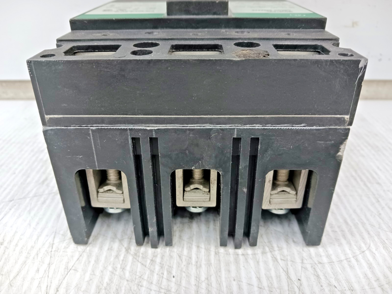 GE 50 Amp Industrial Circuit Breaker 3 Pole 240 VAC / 250 VDC 10kA TEB132050WL