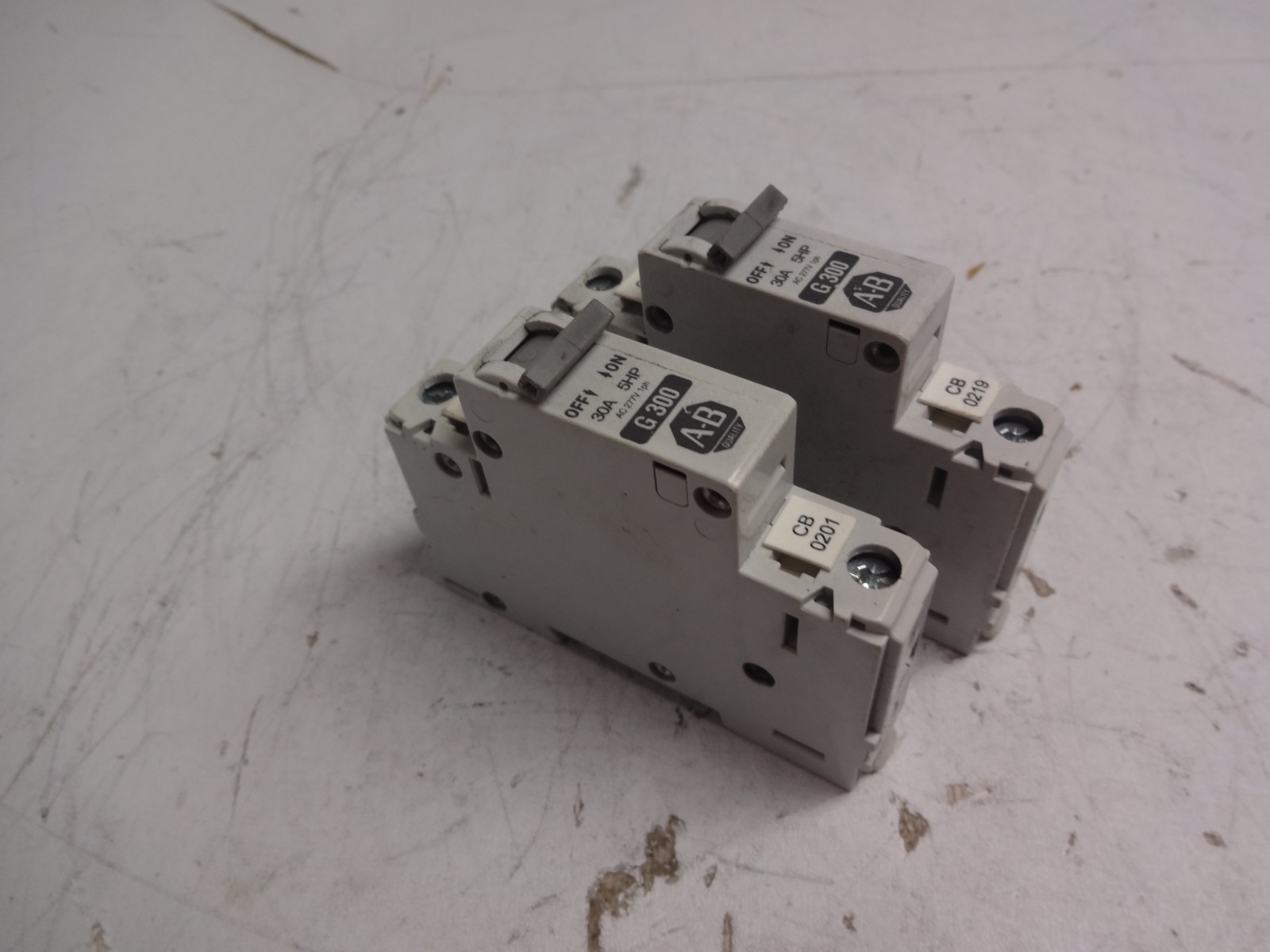 Lot Of 2 Allen Bradley 1492-cb1 G300 Circuit Breaker 30amp