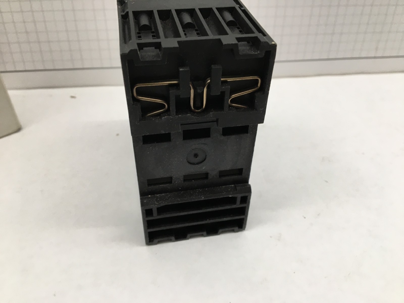 New Allen Bradley 140M-D8E-C10 Ser. C Motor Circuit Breaker 6.3-10A