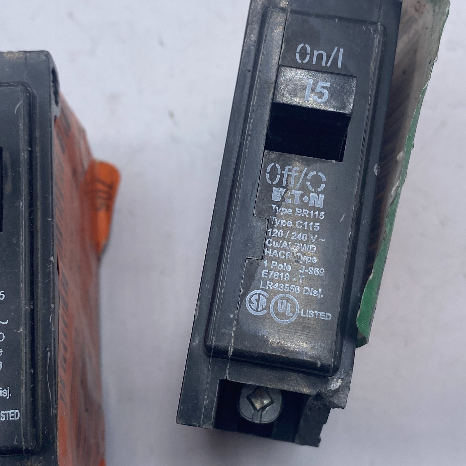 EATON BR115 CIRCUIT BREAKER 1 POLE 15A 120/240V Cu/Al C115 LOT OF 2 ⭐
