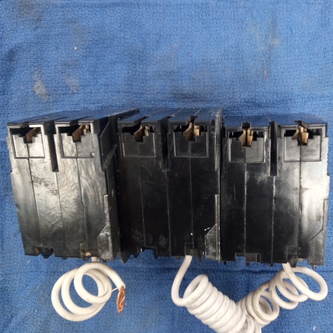 Lot of 3- Eaton GFTCB230 30A Circuit Breaker