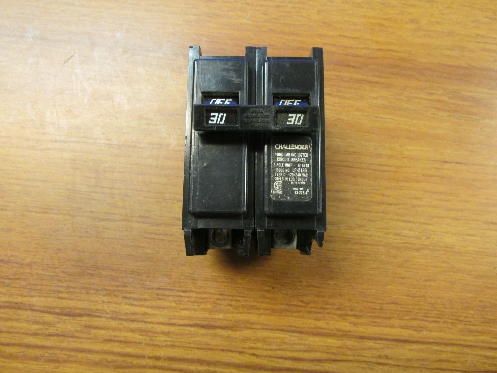 CHALLENGER CIRCUIT BREAKER 2 POLE, 30 AMP, CAT# C230 (CHIP)… VS-405A