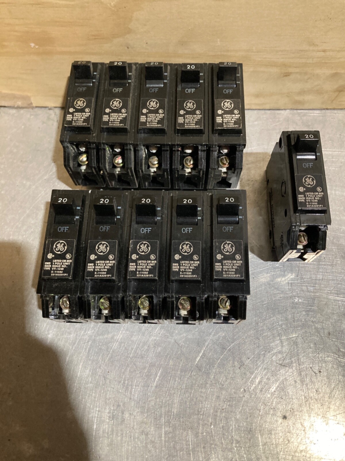 (11-Pack) GE TQL1120 20-Amp 1-Pole TQL-AC Circuit Breaker 20A 1P – Lot of (11)