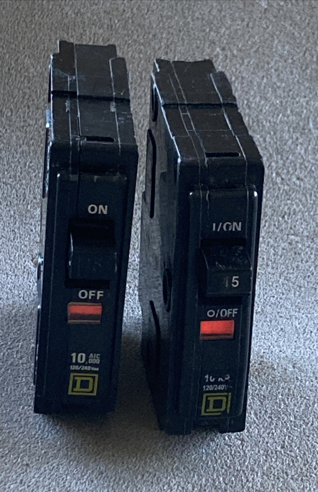 Lot of 2 Square D QO115 15A 1 Pole Circuit Breaker Trip Window Yellow “D”