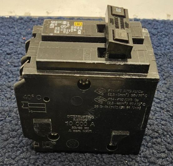 Square D DP-4075: HOM 10kA 120/240V 50/60Hz 2-Pole 30A Circuit Breaker