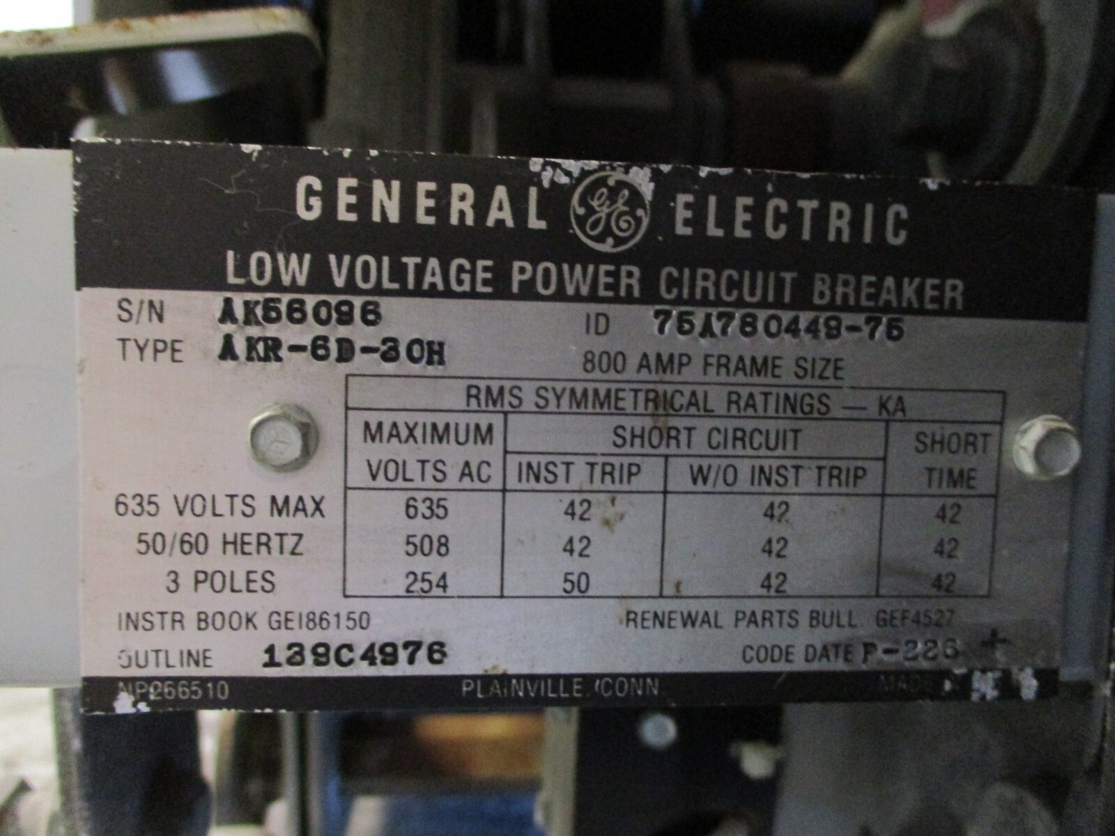 GE AKR-6D-30H 800 Amp LSI Air Circuit Breaker 800A Micro Versa Trip TA9VT20SA1