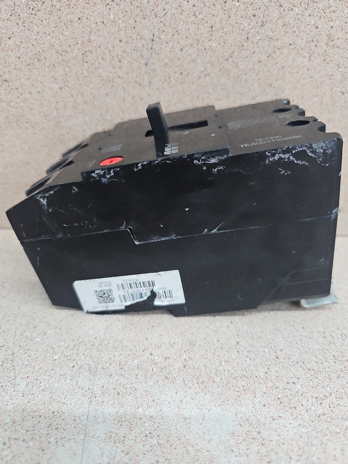 New Old Stock General Electric TEY330 Circuit Breaker 30A 3-Pole 480Y/277V