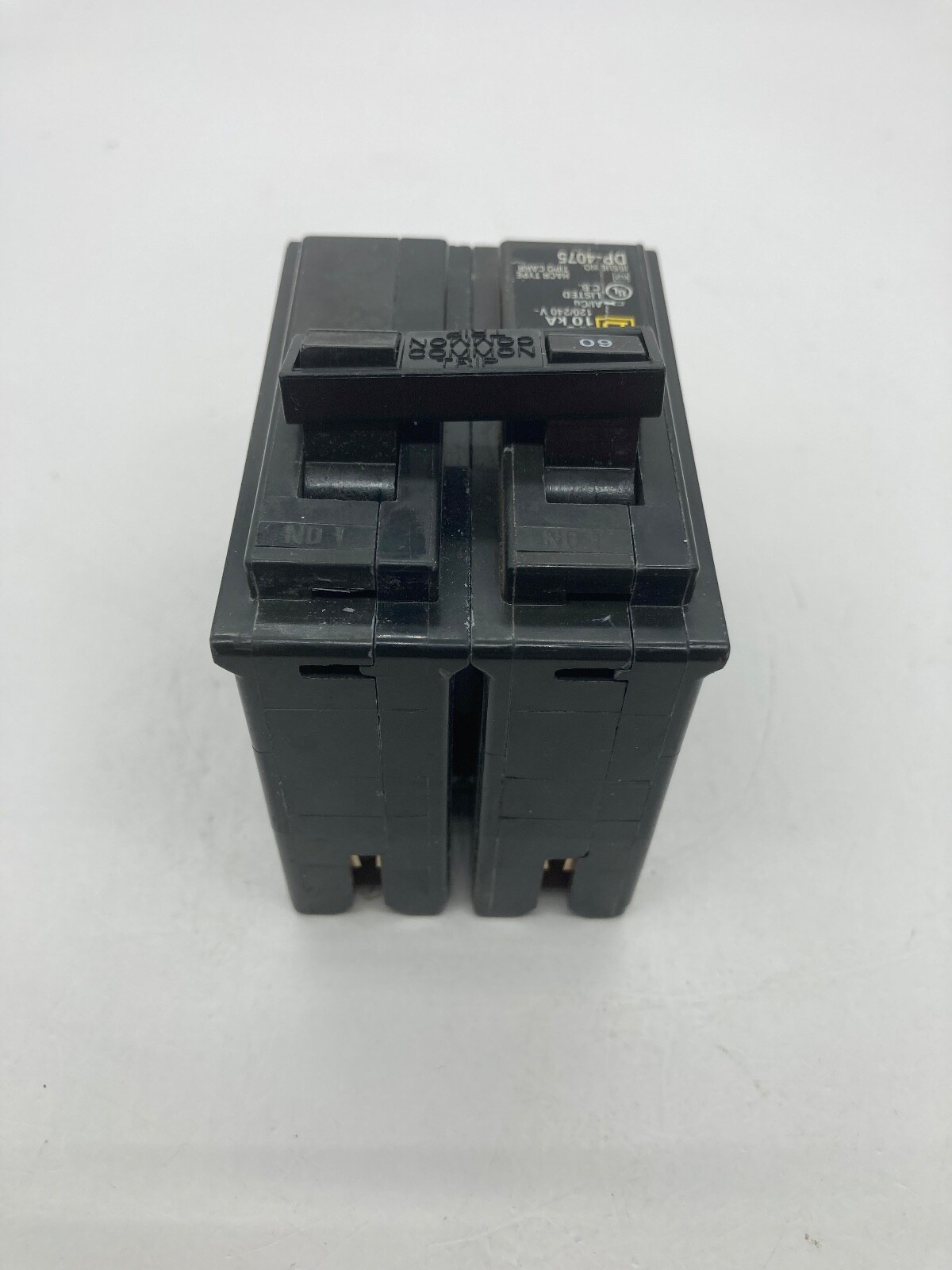 Homeline HOM260 2 Pole 60 Amp 120 240V AC Type HOM Plug In Circuit Breaker New