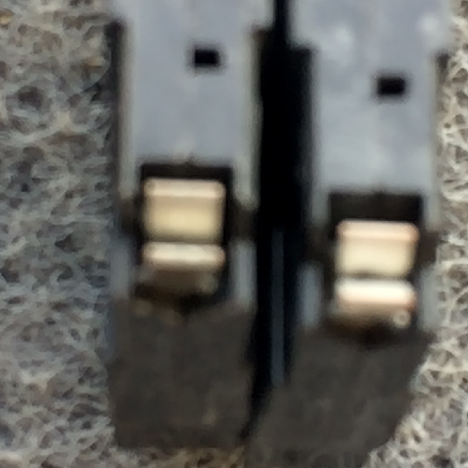 LOT OF 2 THQP120-GE 20A AMP 1P POLE 10kA@120/240V PLUG ON THIN BREAKER