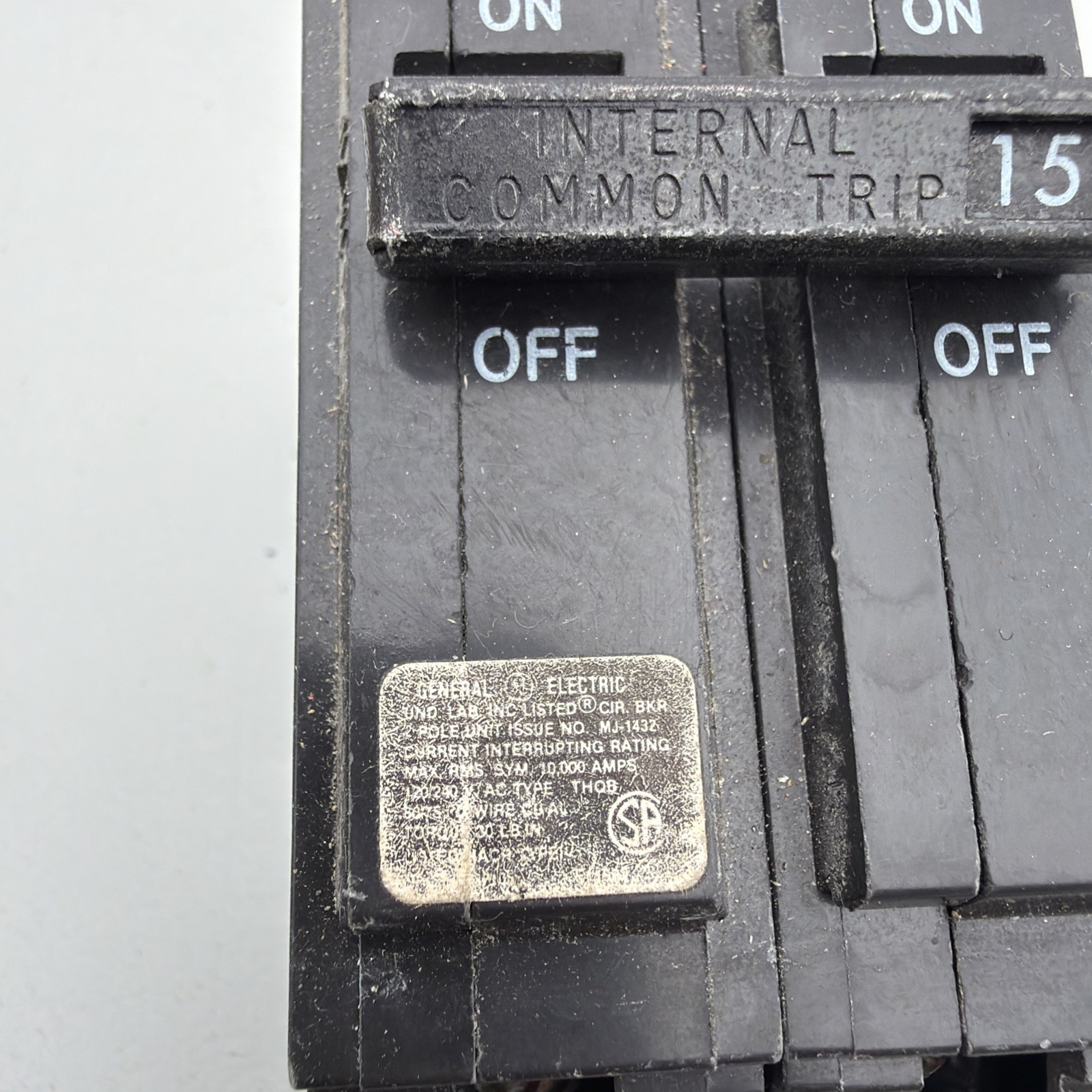 General Electric THQB215 15 Amp, 2 Pole, 120/240 volts Circuit Breaker