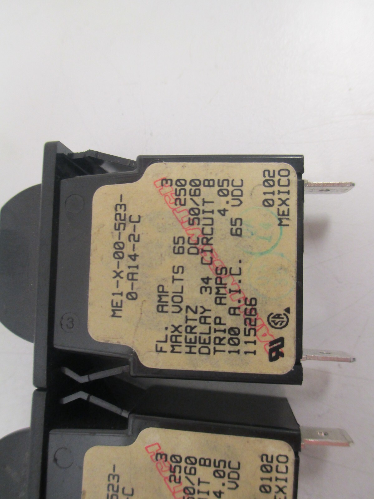 Lot of 4 Carlingswitch ME1-X-00-523-0-A14-2-C 3 Amp 65V Circuit Breakers