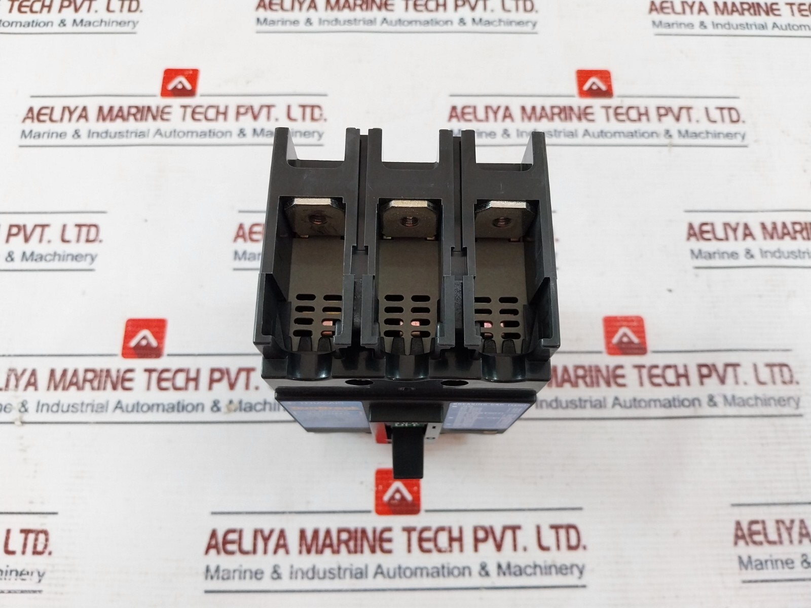 Terasaki Electric XS50NS Circuit Breaker 3 Pole 30A AC600V DC250V