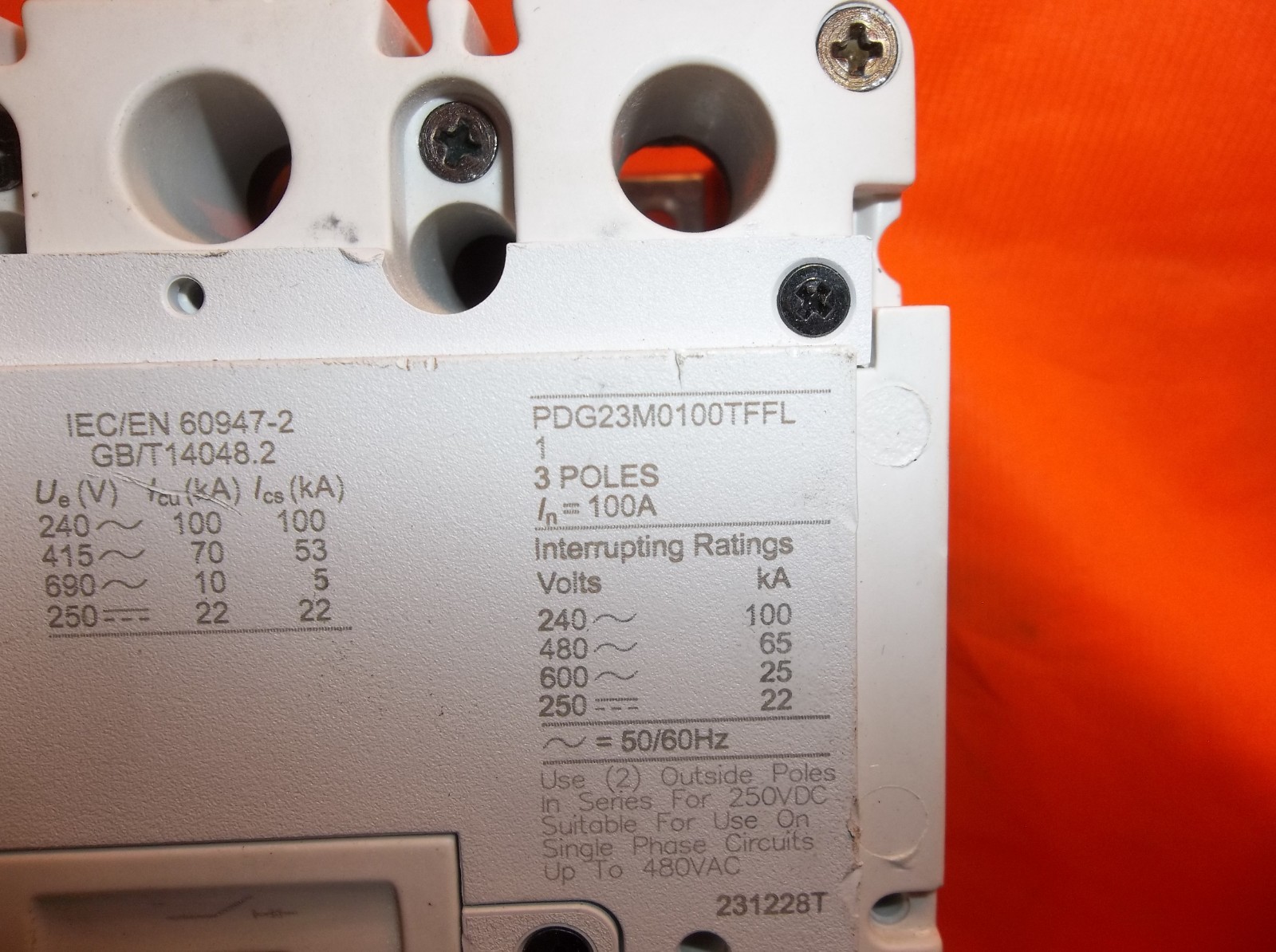 EATON PDG23M0100TFFL circuit breaker 1106C6