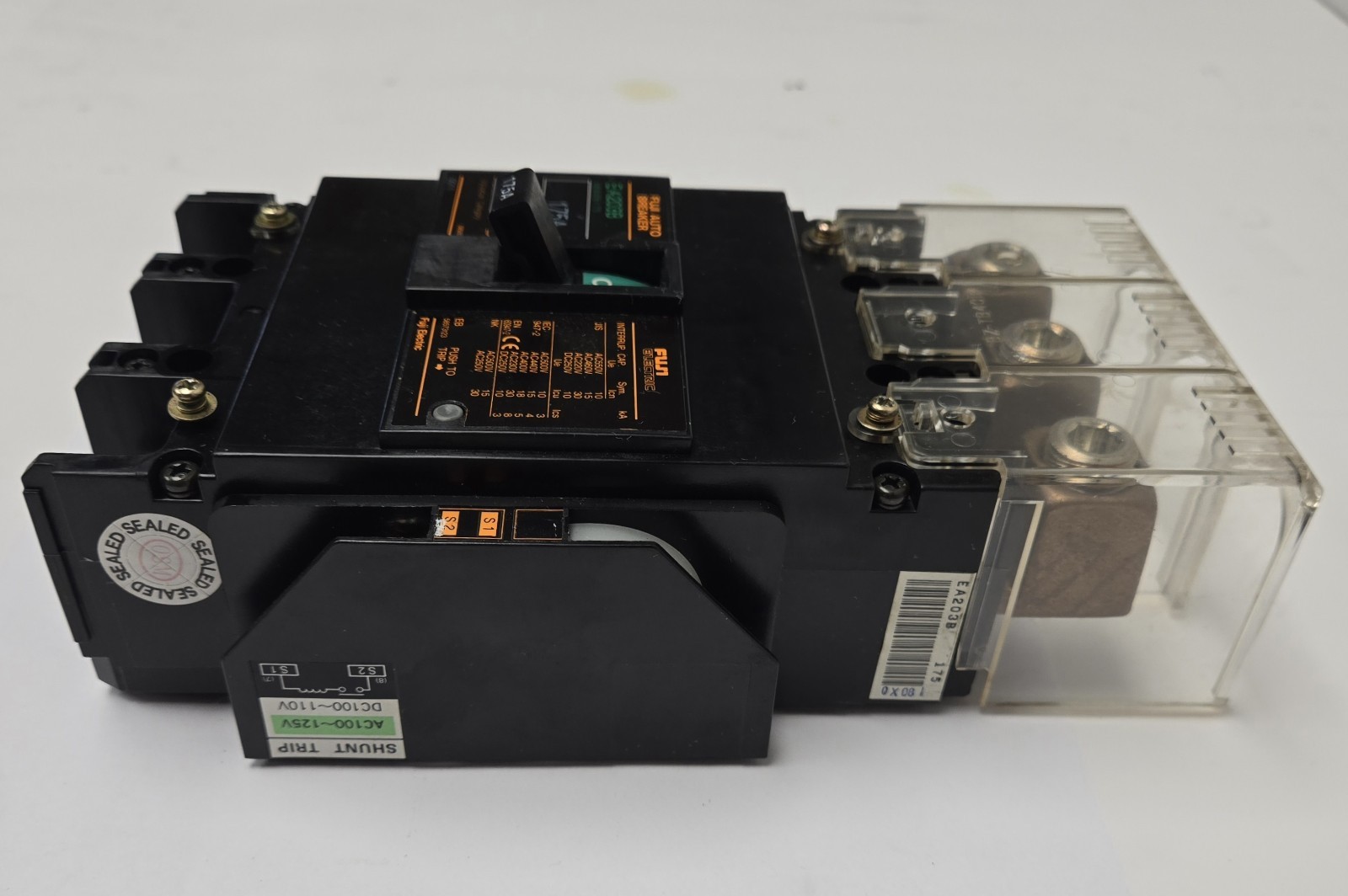FUJI AUTO BREAKER EA203B. 175 AMP.