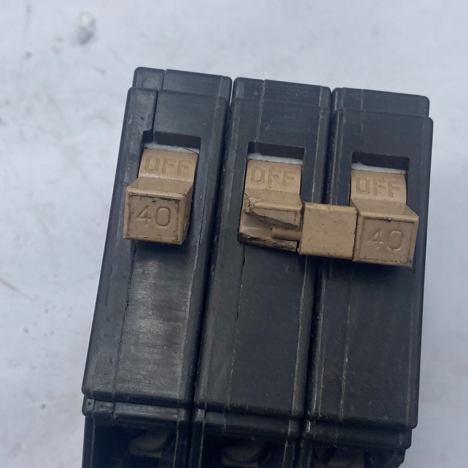CUTLER HAMMER Circuit Breaker 3 Pole 40A 240VAC Type CH Class CTL Made in USA🔔