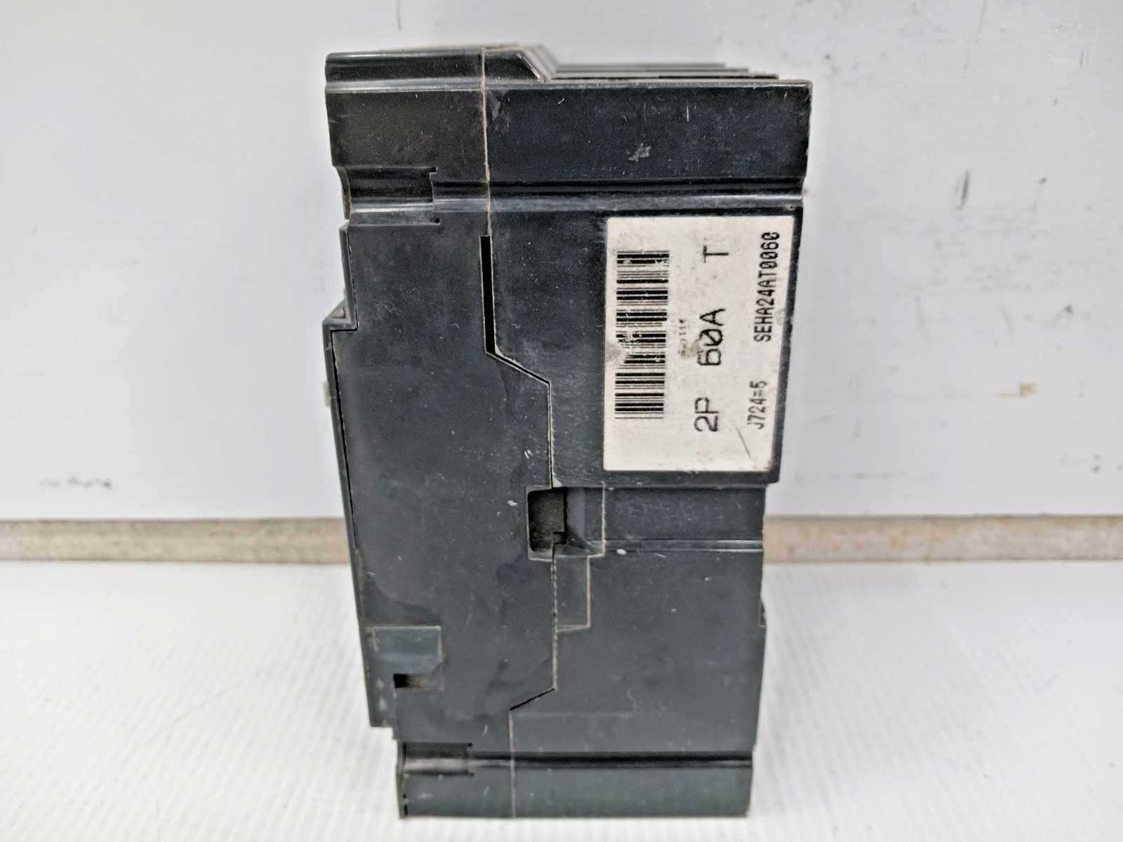 GE Spectra 60 Amp Circuit Breaker 2 Pole 480 VAC SEHA24AT0060 W/ 60 Amp Plug