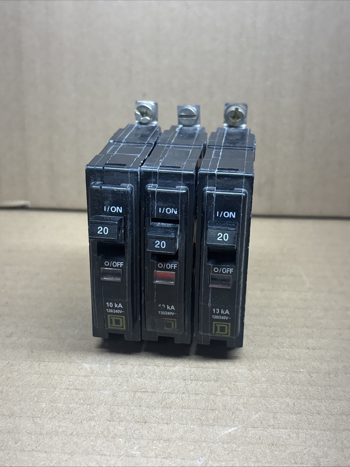 Lot of 3 Square D 20A 1-Pole Bolt-On Circuit Breakers QOB120VH 120/240V 22kA