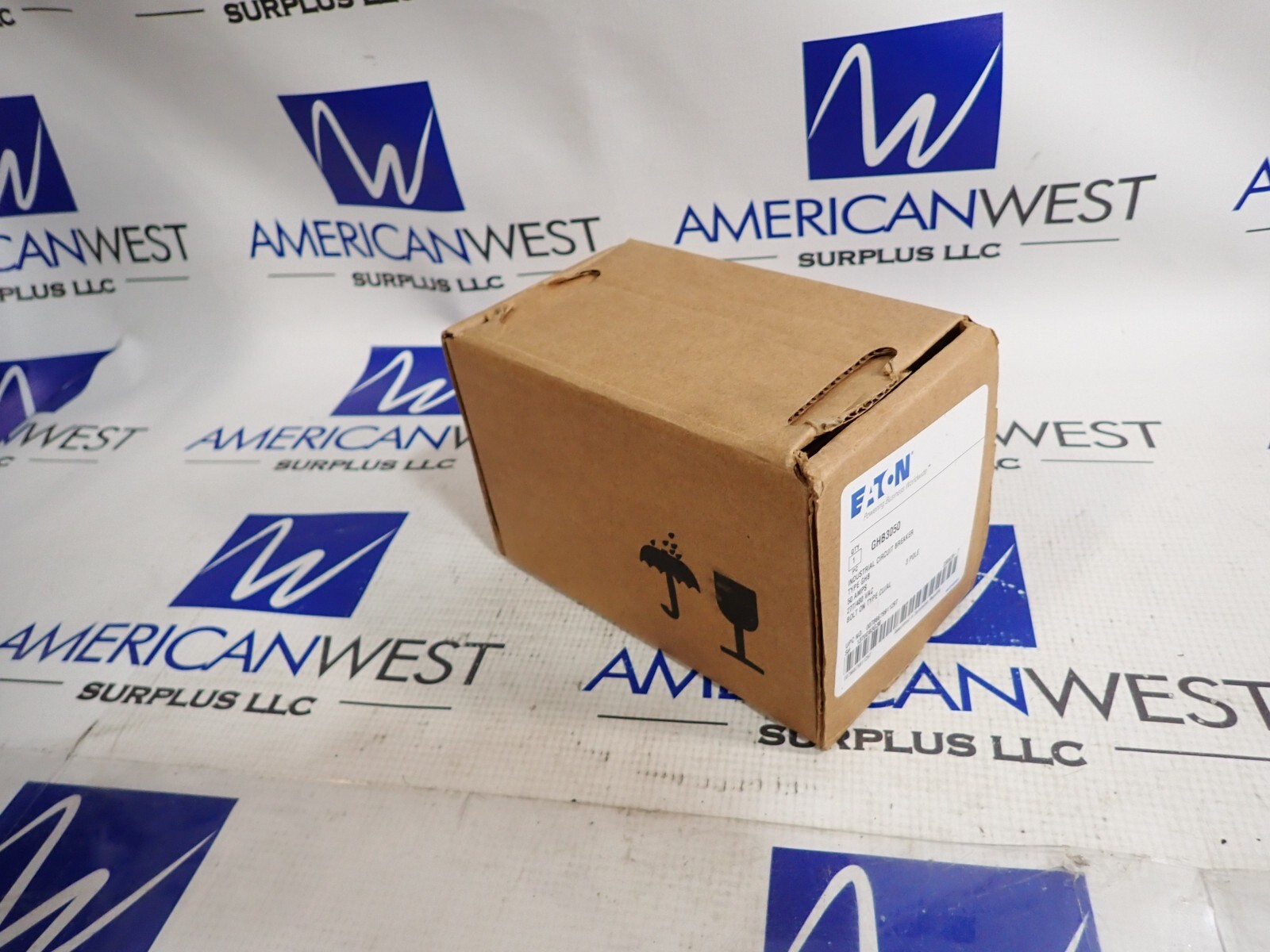 New in box Eaton GHB3050 3 pole 50 amp 480v Bolt on Circuit Breaker