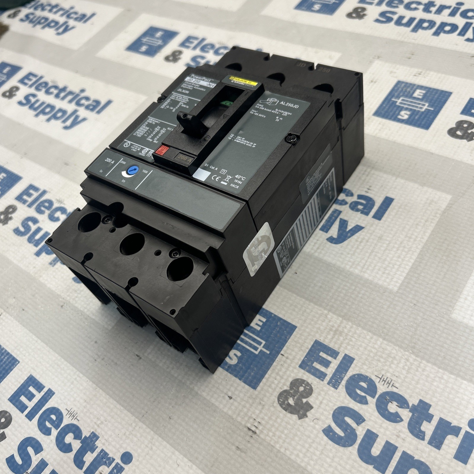 JDL36200 Square D Feed-Thru 600V 200A 3 pole circuit breaker Pullout