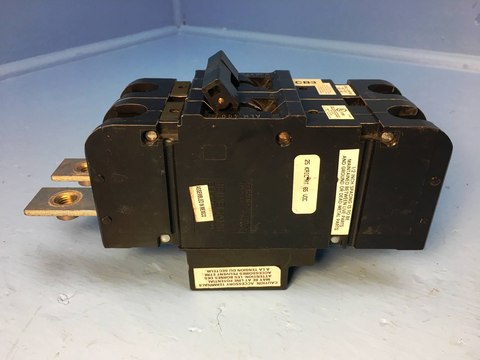 Heinemann Eaton GJ1P-Z8-4 400A Circuit Breaker GJ1P-H99-M-A-DU 2 Pole 400 Amp