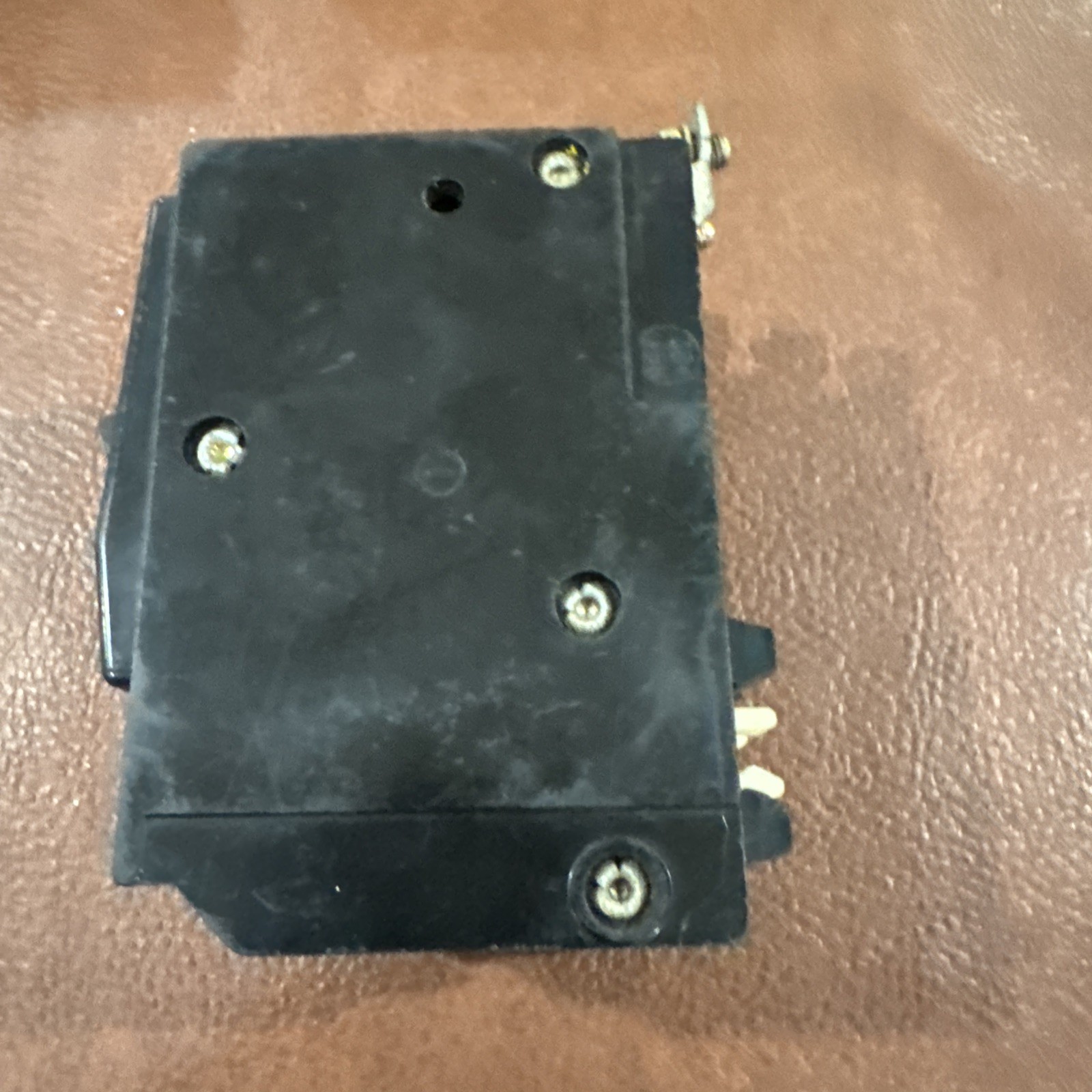SQUARE D QOB360VH 3P 60A 240V 22K bolt on circuit breaker 3 Pole 60 Amps