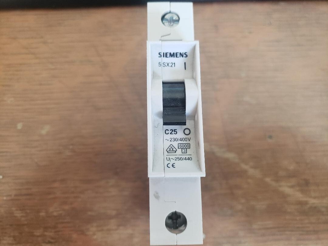 Siemens 5SX21 C25 Circuit Breaker 1p 25a (new)