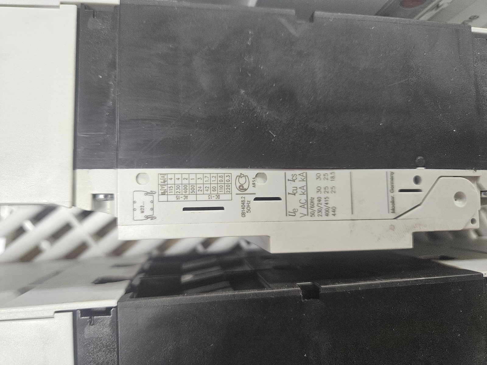 Moeller NZMB1-A25 25A 3-Pole 690V Molded Case Circuit Breaker (Lot of 6)