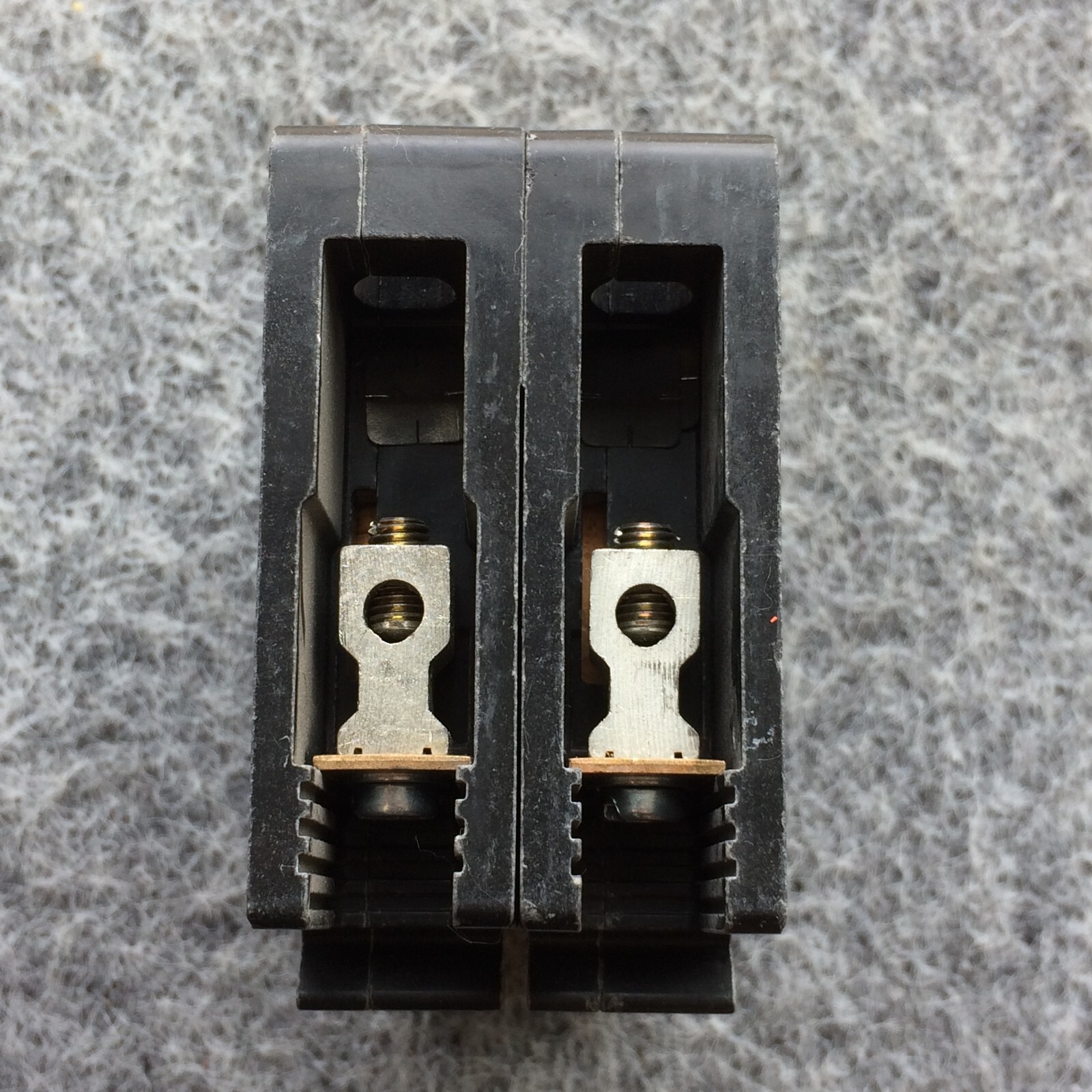 Square D EDB24025 2 Pole 25 Amp 480Y/277V Circuit Breaker
