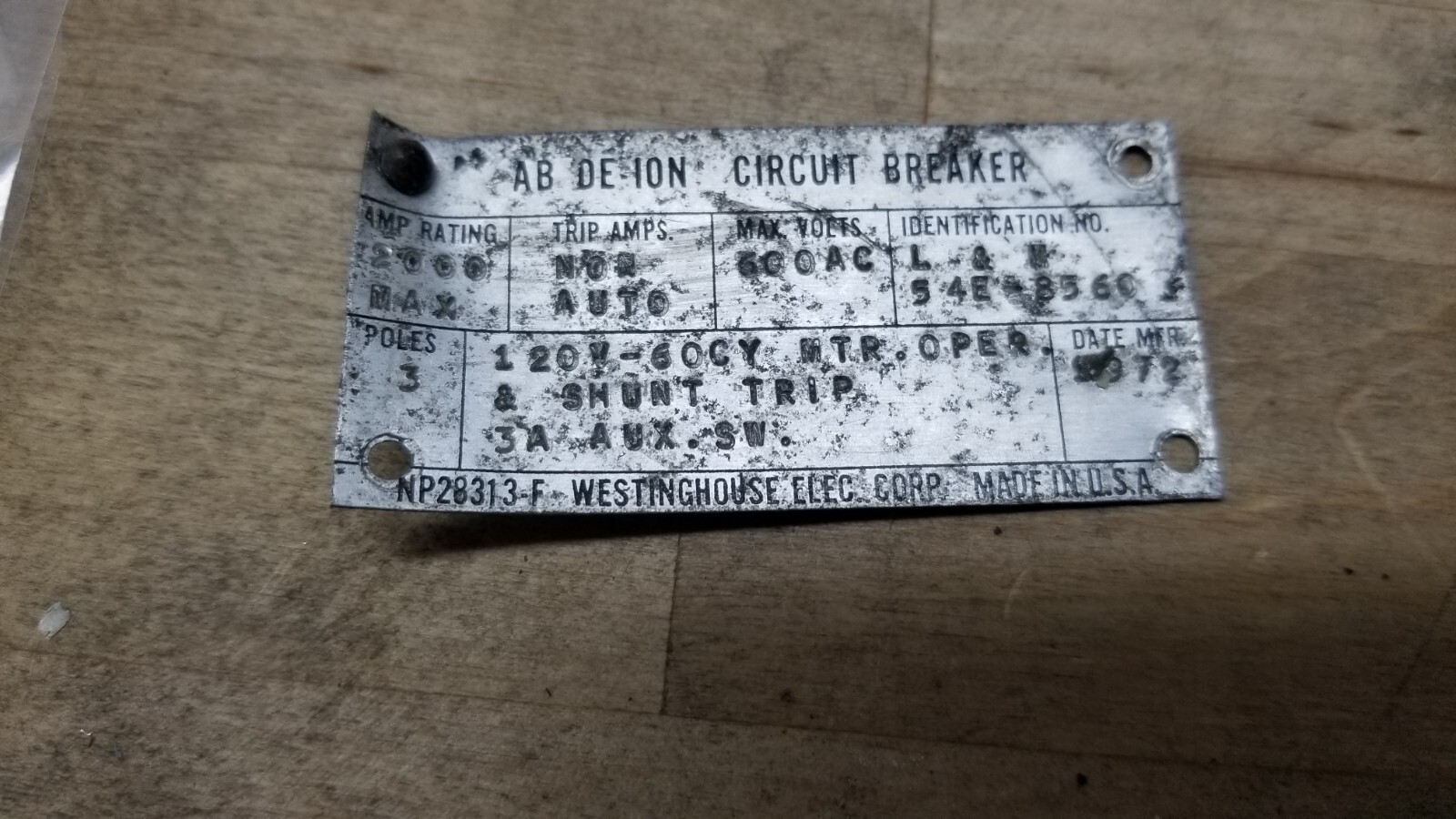 Westinghouse PB32000F 1600amp Trip De-Ion circuit breaker (Switch part only)