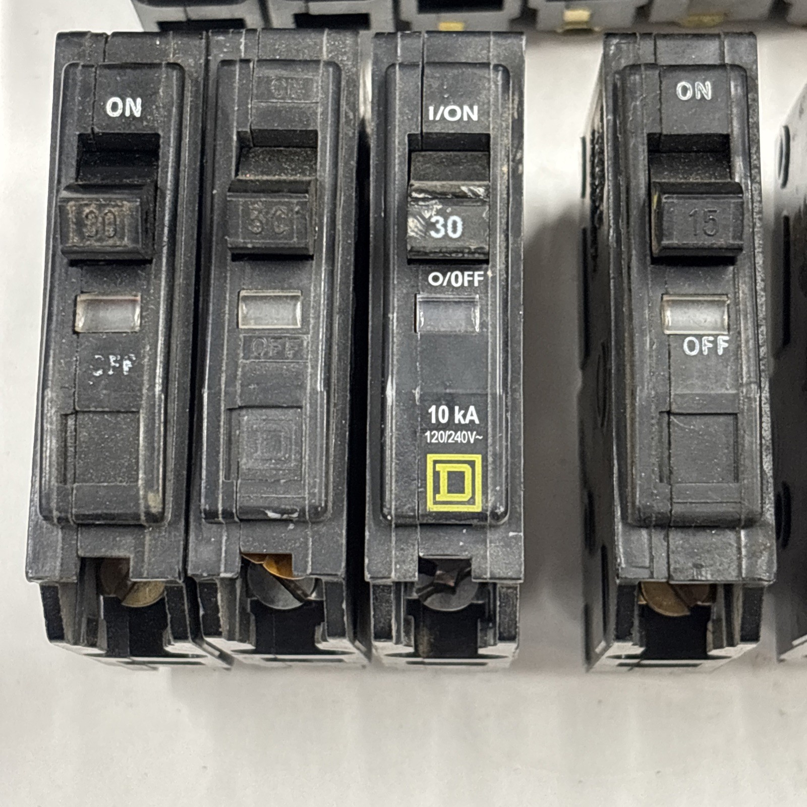 SQUARE D QO120 20A Circuit Breakers Type Q0 120/240V 1-Pole LOT OF 6