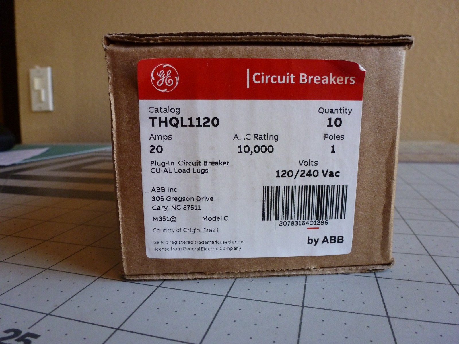 2 – GE THQL1120 Circuit Breakers – 1 Pole – 20 AMP – 120/240 VAC – 10kA – NEW