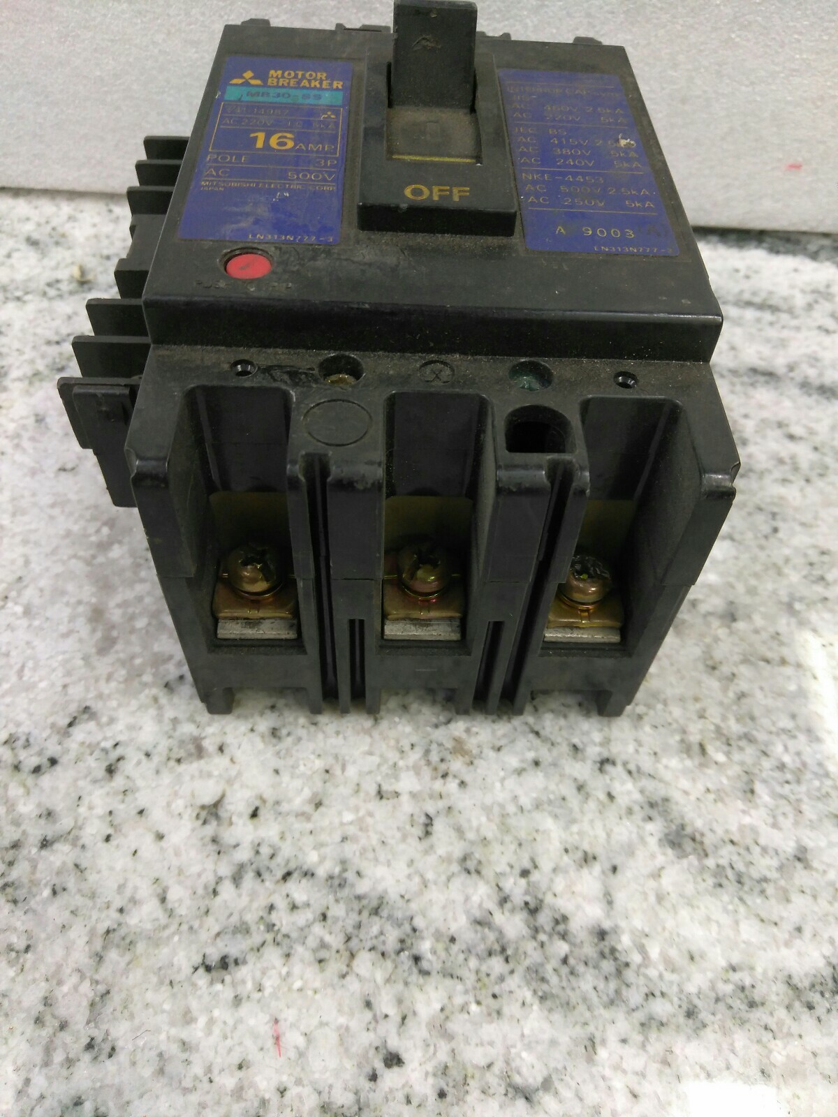 Mitsubishi Motor Breaker, MB30-SS, 16Amp, 3 Pole, 500VAC / AUXILIARY (22DB2