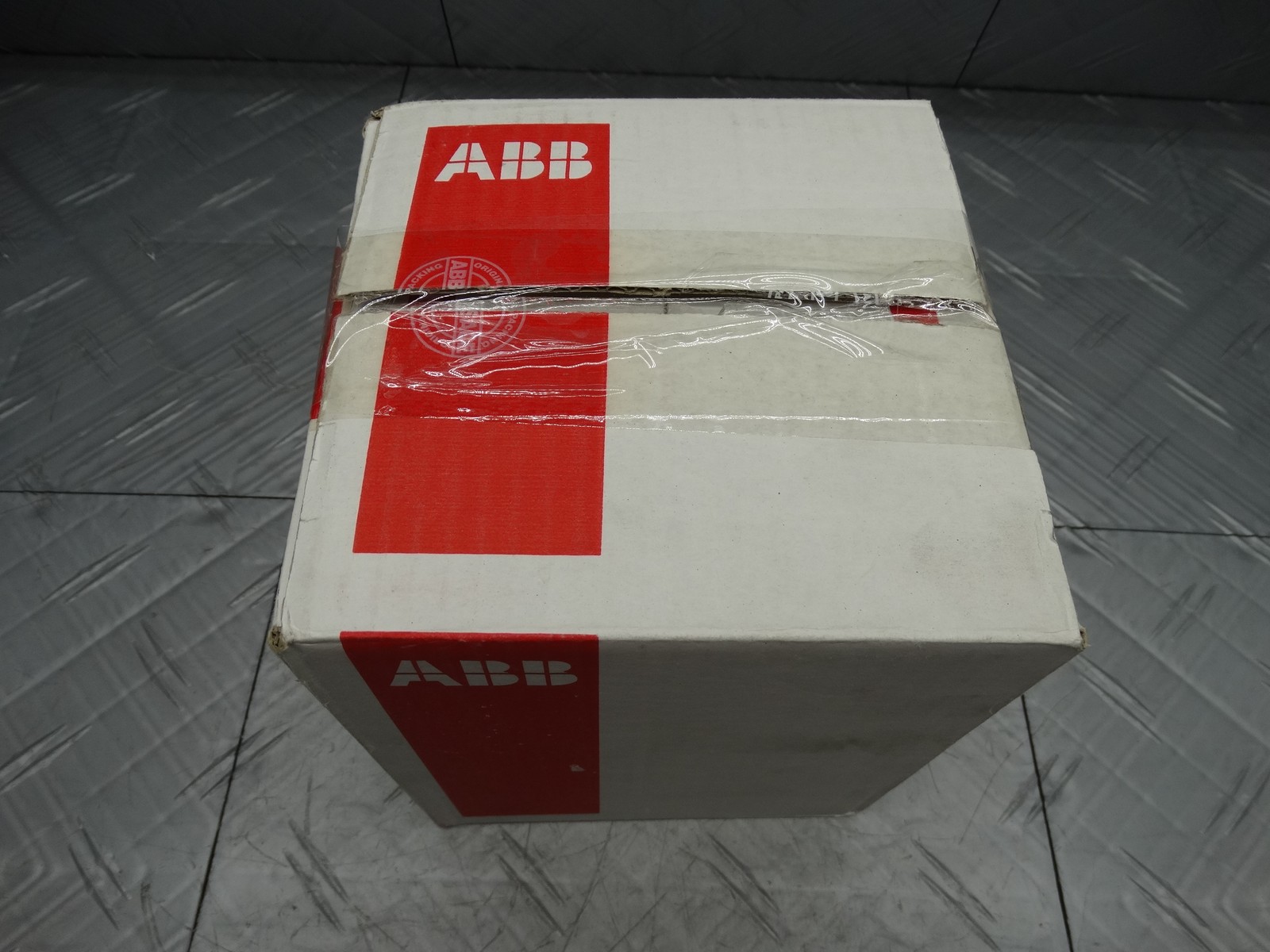 ABB T3N225TWA 225 Amp TMAX T3N Circuit Breaker