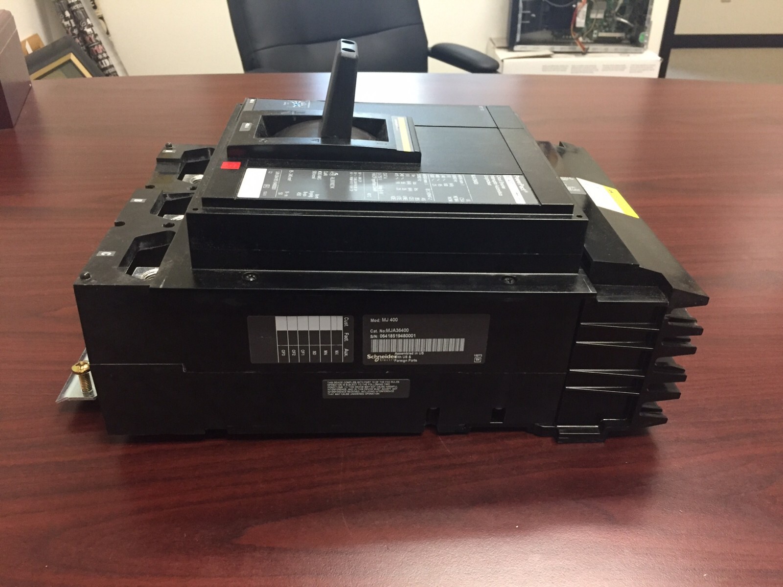 MJA36400 MJA 3 Pole 400Amps 480/600Volt I-Line BRAND NEW Square D Breaker
