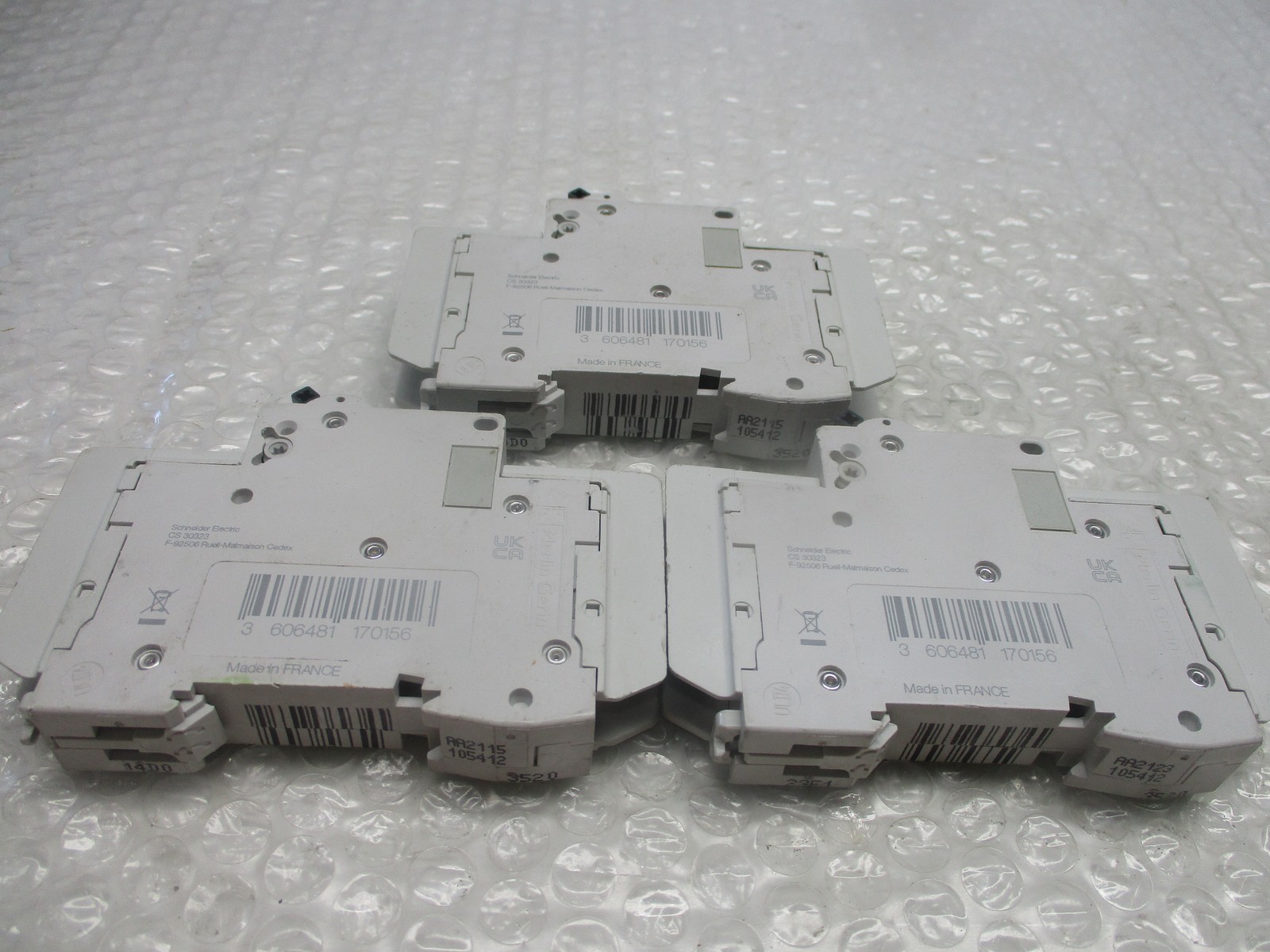 SCHNEIDER ELECTRIC M9F43105 BREAKER 1POLE 5AMP LOT OF 3 NSNP