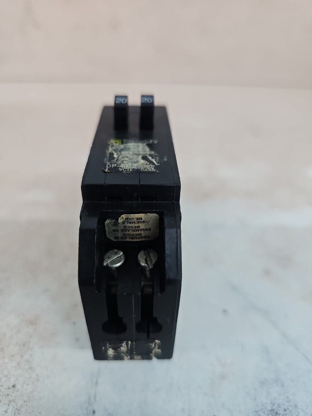 Square D HOMT2020 Homeline 20 amp Twin 1 Pole Tandem Circuit Breaker