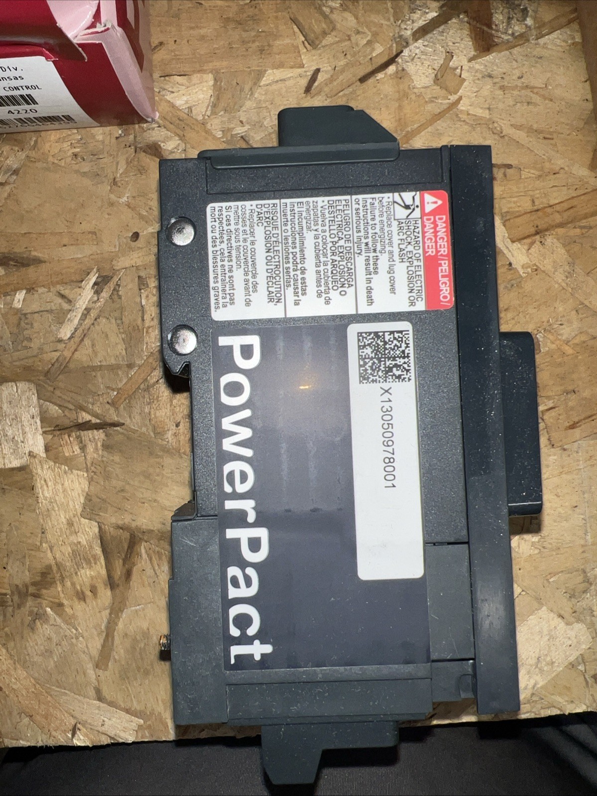 NEW SQUARE D BG125 X13050978001, 125 AMP, 3 POLE DIN RAIL MOUNT CIRCUIT BREAKER