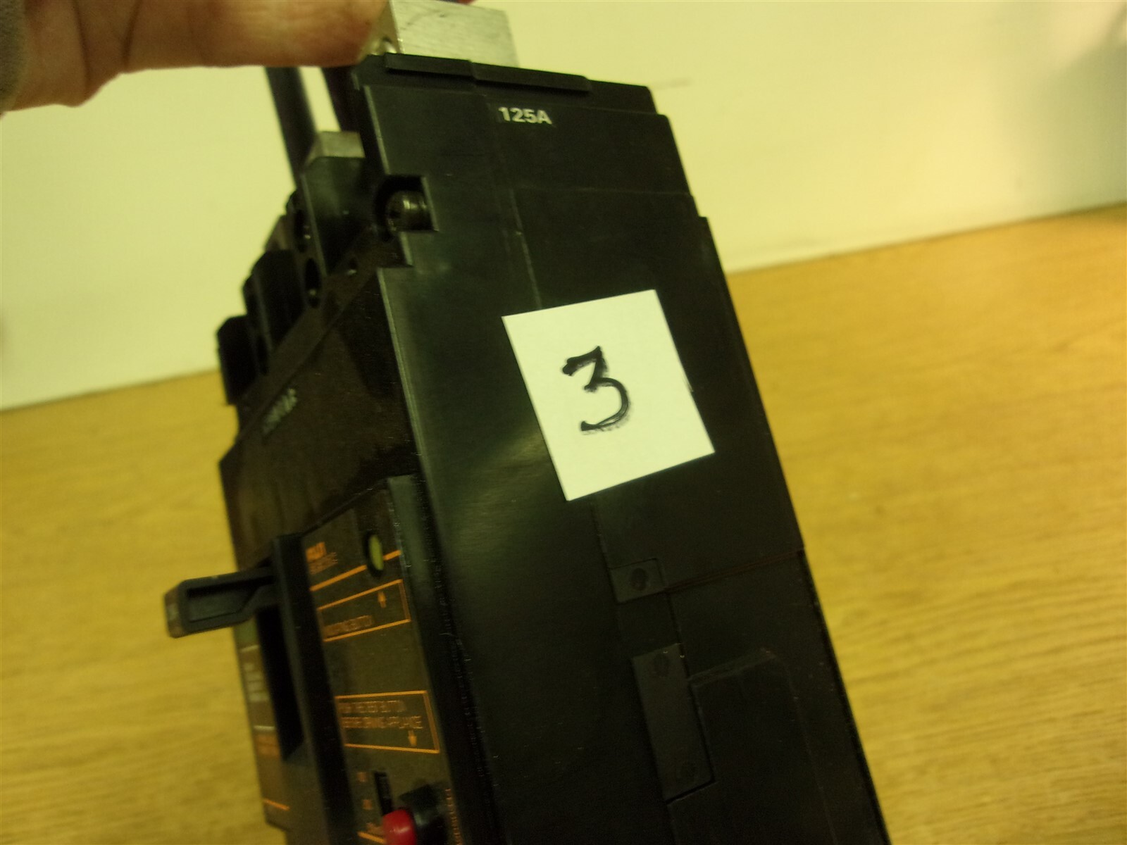 Fuji EA 203B 125A 3-Pole Circuit Breaker “3” *FREE SHIPPING*