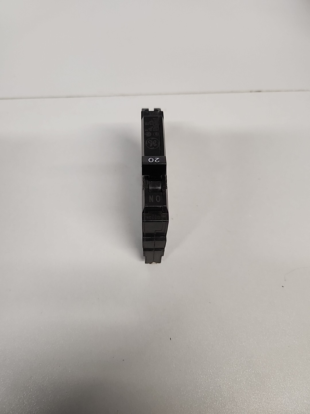 GE THQP120 20-Amp 1-Pole Circuit Breaker 20A 120/240V