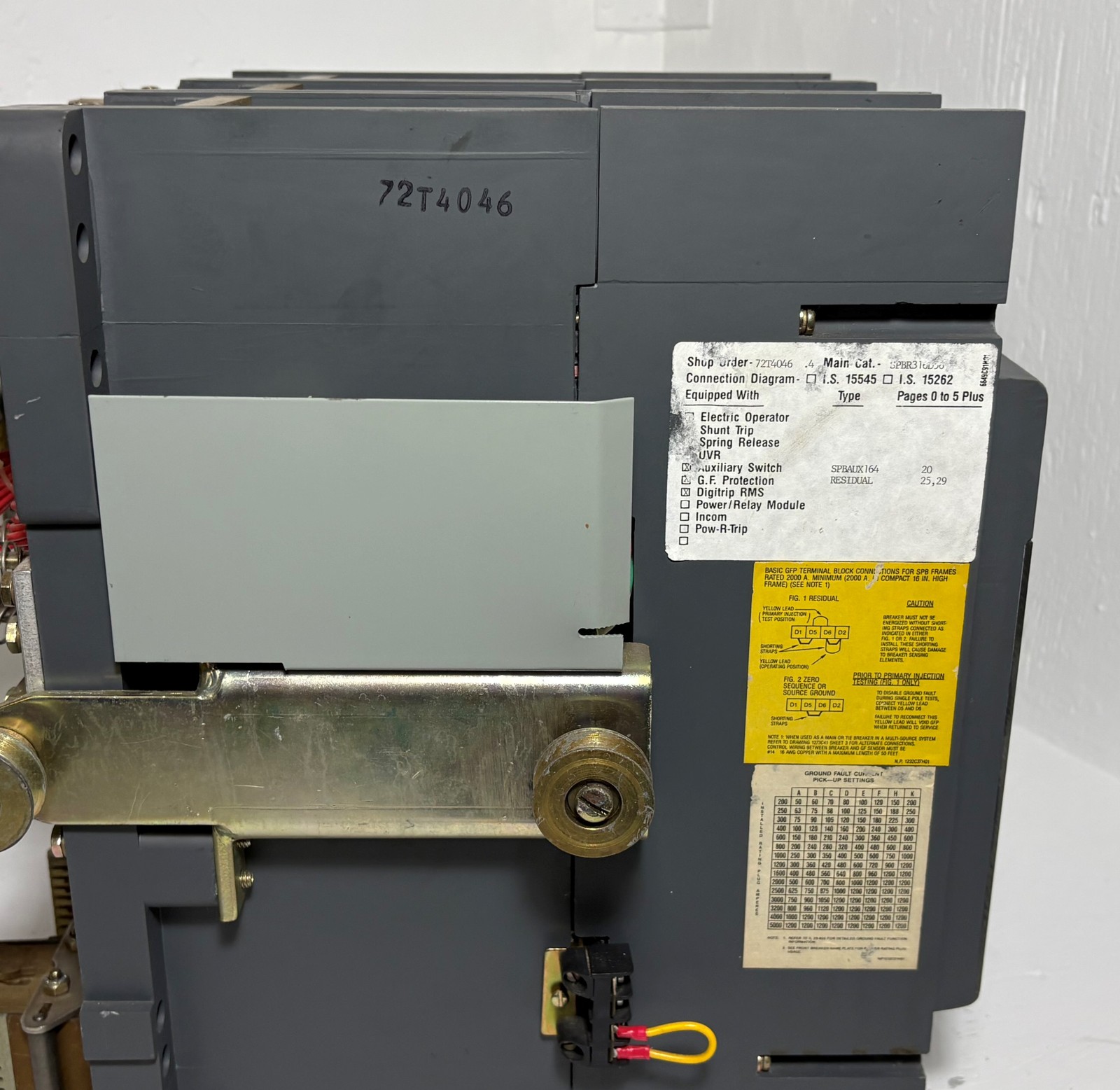 Westinghouse SPB 100 1600A SPBR316D56 LSIG Pow-R Breaker w/ 1600 Amp Plug Ground