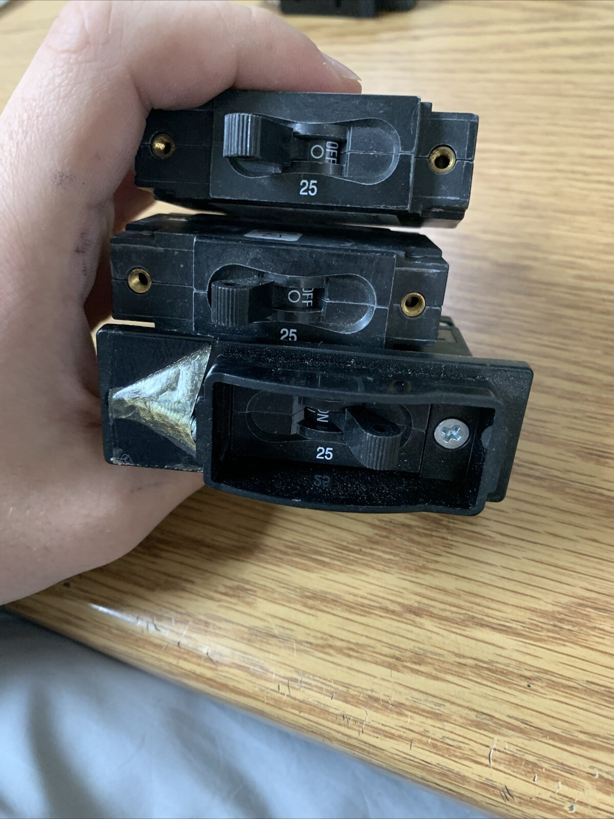Lot Of 3 CA1-X0-18-071-A21-MJ, Carling technologies 25A 30 Days Warranty