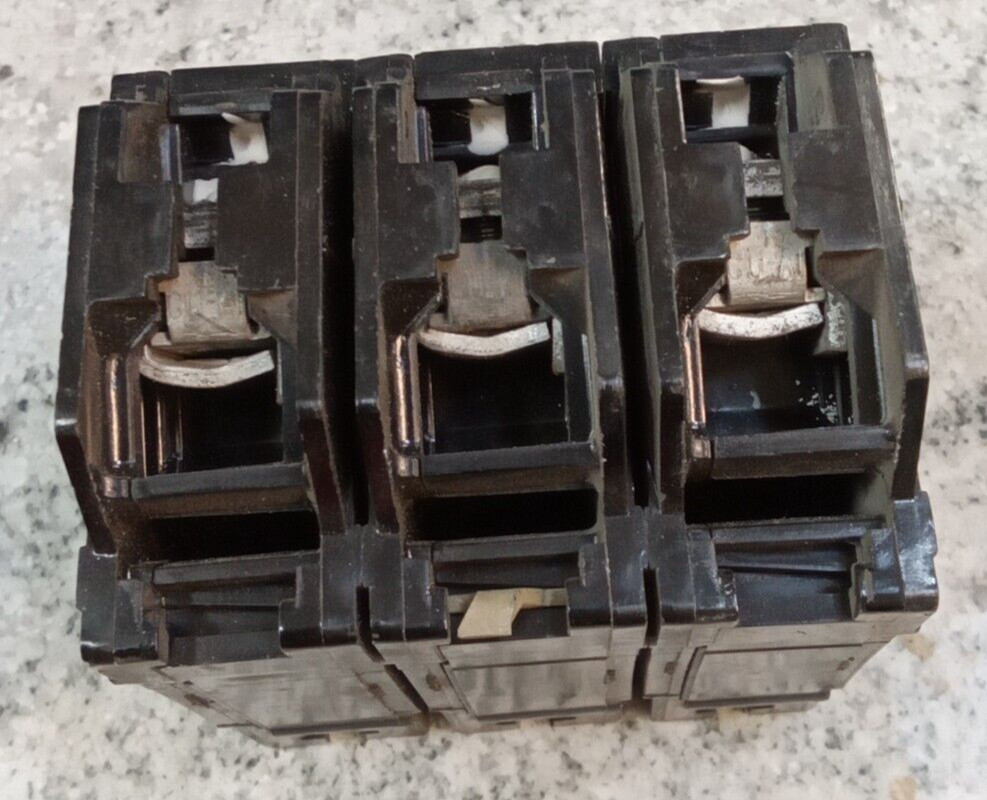 GE/ BREAKER/ TQL32030 /3 Pole /30A /240V/ GROVE/Plug In /TQL-AC/USE(L167