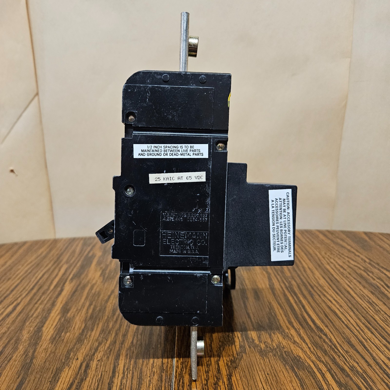 Heinemann GJ1P 1 Pole, 225 A, 65VDC Circuit Breaker