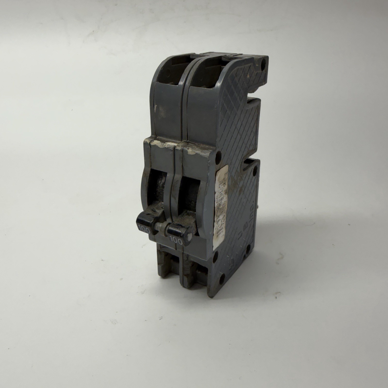Connecticut Electric UBIZ2100 2-Poles 100 -Amp 240V Circuit Breaker Zinsco