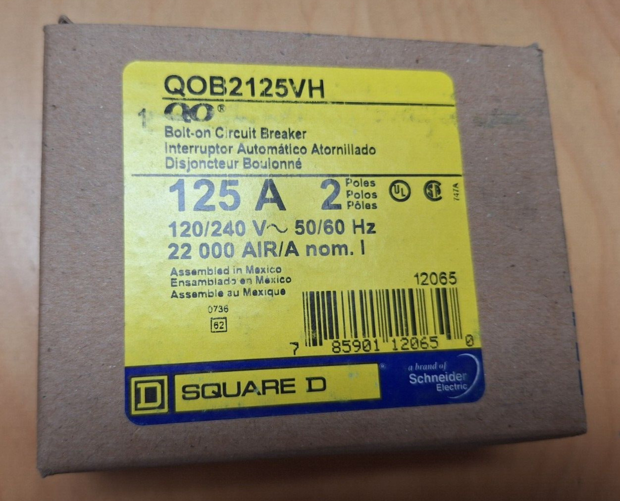 Square D QOB2125VH Bolt-on Circuit Breaker 125 Amp 2 Pole 120/240 Volts