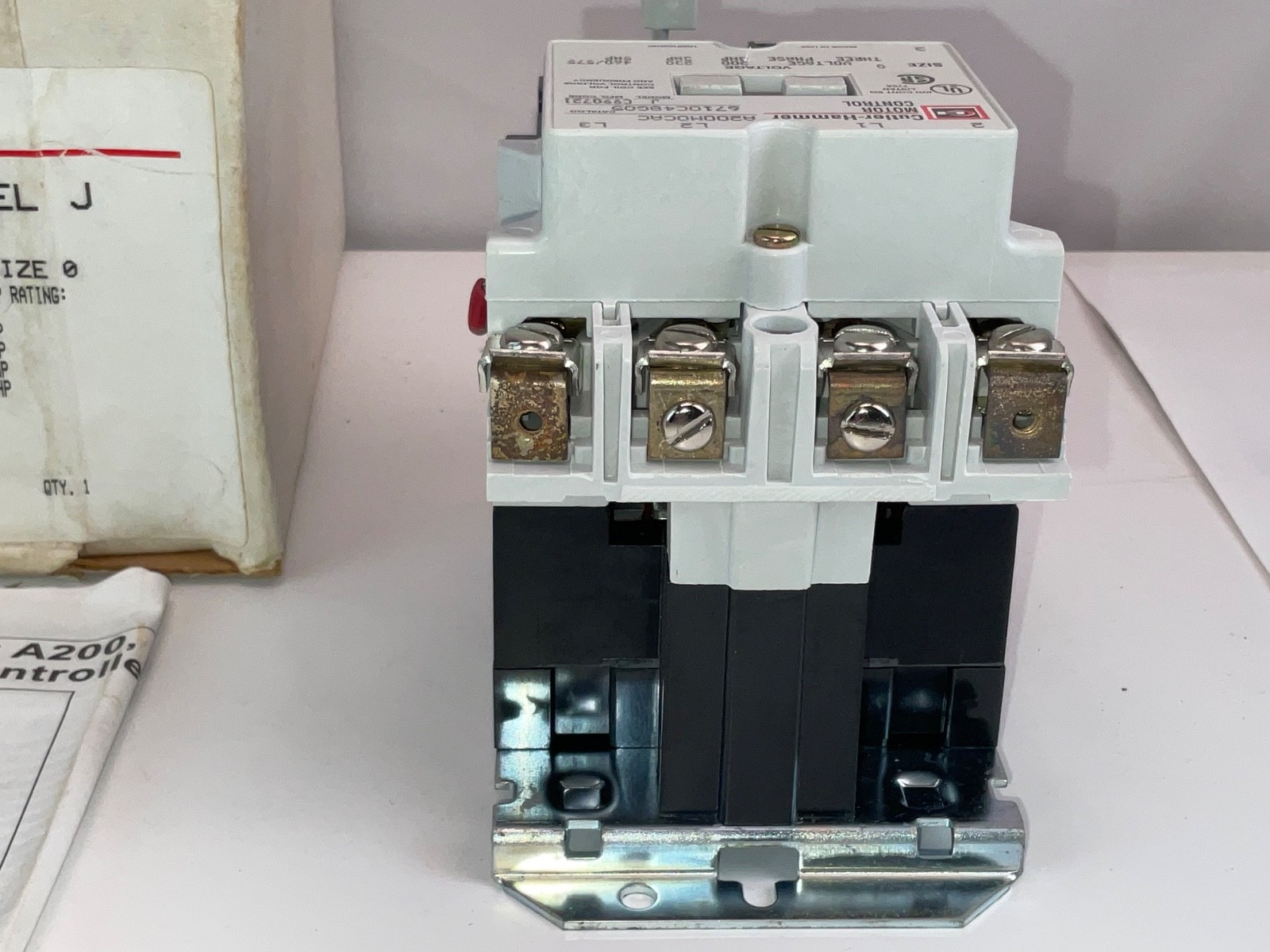 NIB – Eaton – A200M0CAC – Non-Reversing Starter For Motor Control