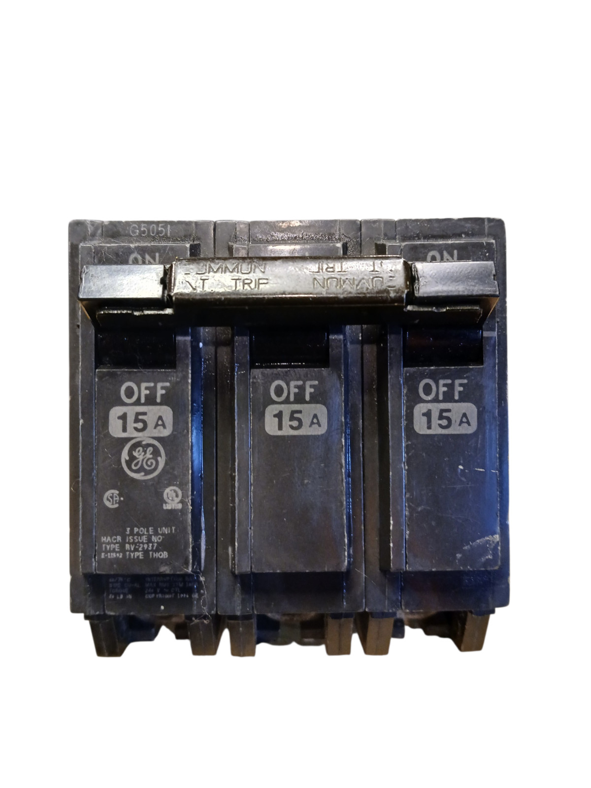 GE General Electric THQL32015 15 amp 3 pole plug in breaker 240 volt THQL chip