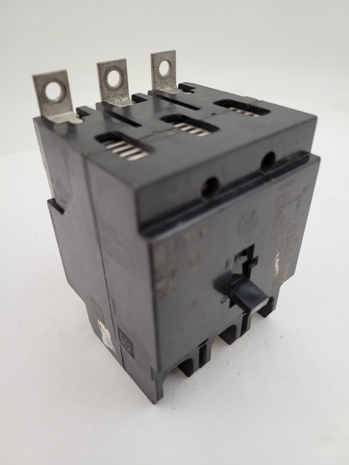 Eaton GHB3030 Bolt On Circuit Breaker 30 Amp 3P 480VAC 125/250 VDC GHB