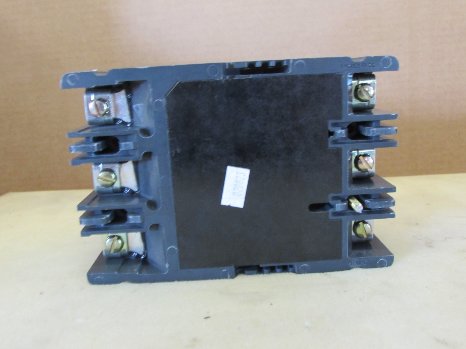 CUTLER HAMMER HMCP015EOC CIRCUIT BREAKER USED