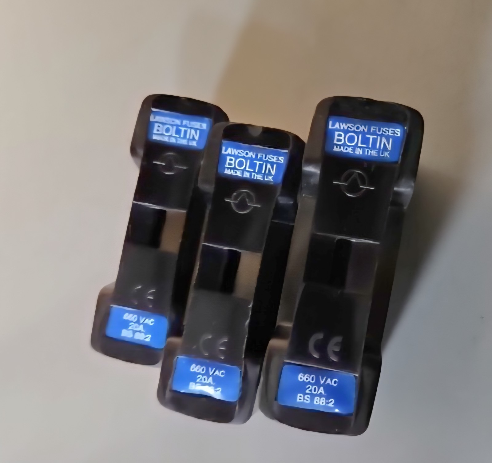 3 Lawson, 690V, 20A, 1 Pole EACH, Bolt In, FUSE HOLDER Used.
